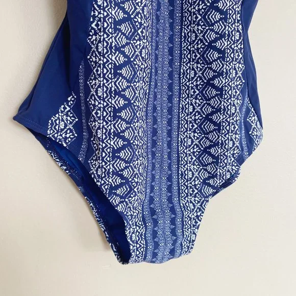 LL Bean blue white pattern one piece swimsuit sz 4 - Picture 4 of 7